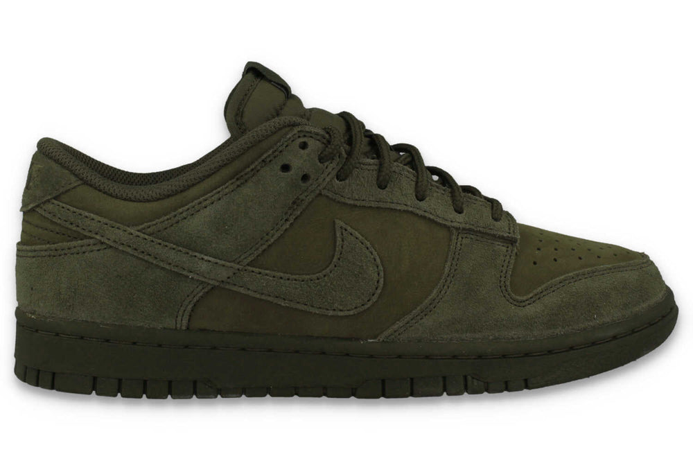Dunk Low Retro SE