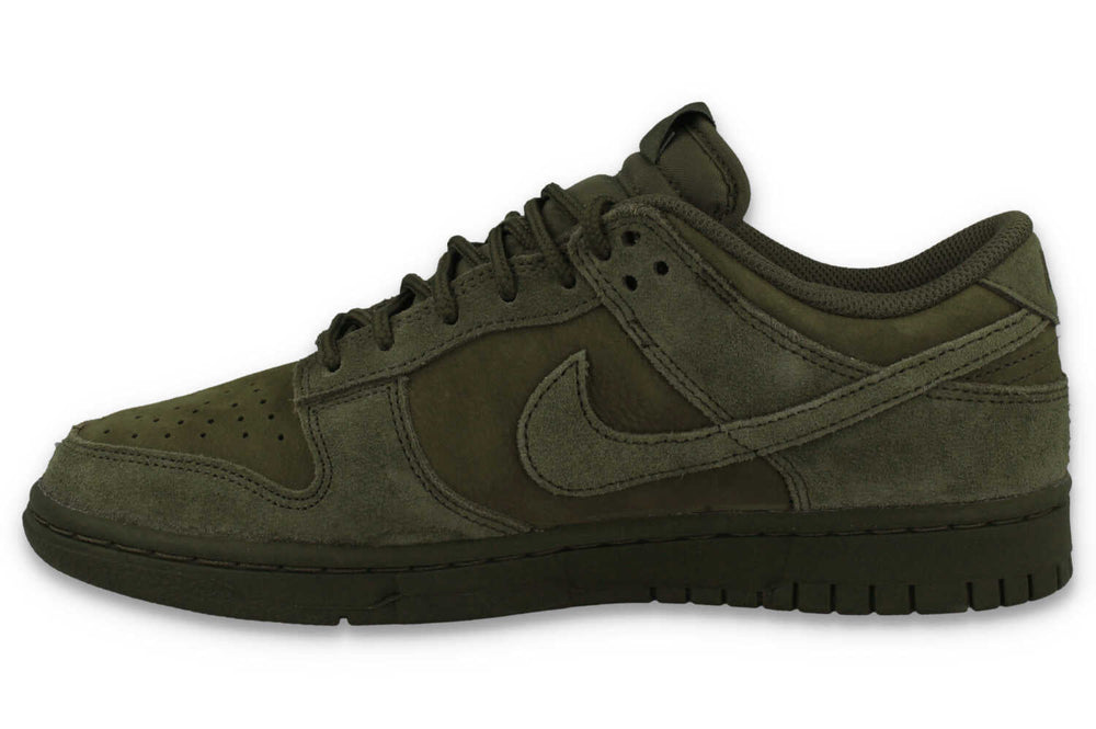 Dunk Low Retro SE