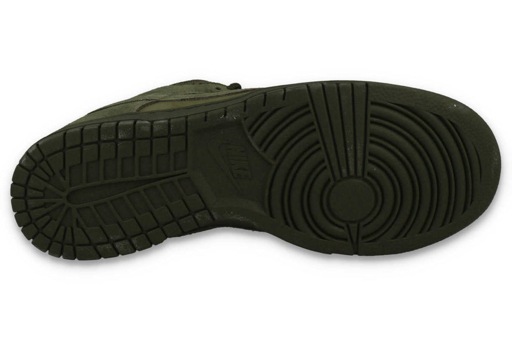 Dunk Low Retro SE