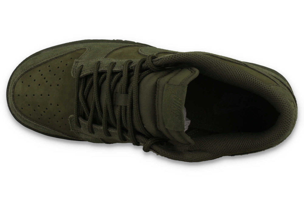 Dunk Low Retro SE