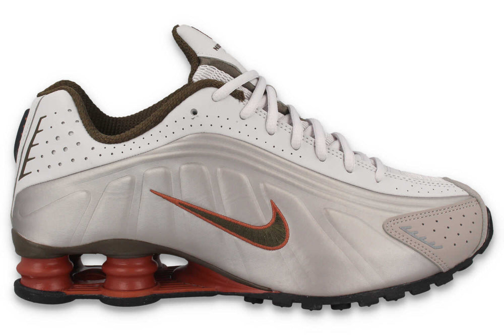 Shox R4