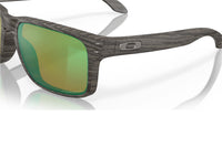 Holbrook™ - Woodgrain Collection